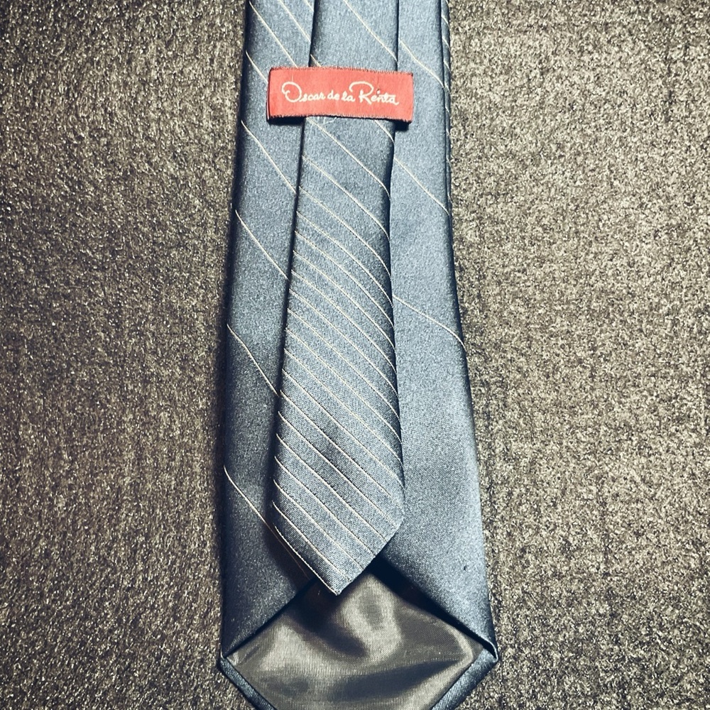 Oscar de la Renta tie